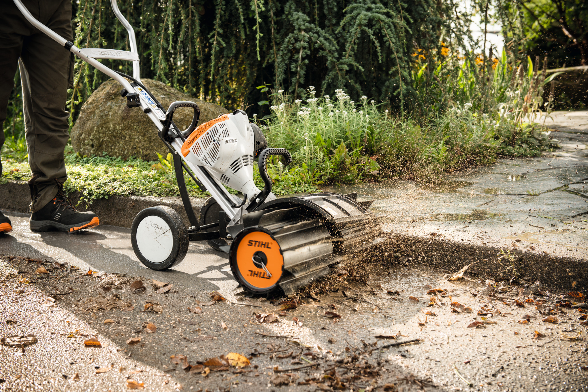 STIHL KW-MM Kehrwalze